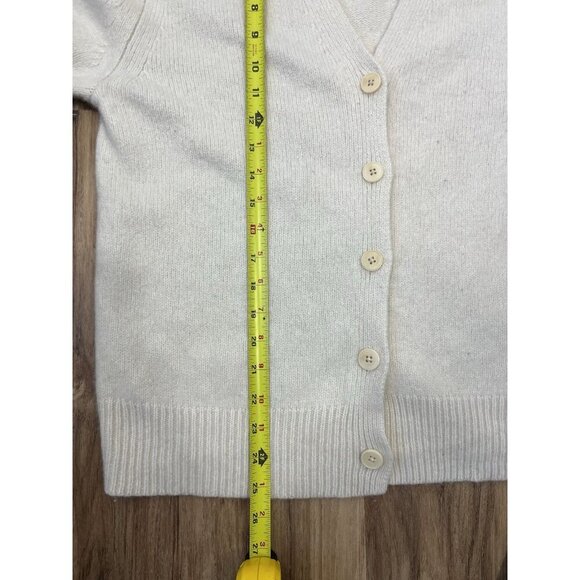 Wilfred Aritzia V Neck Cashmere Cardigan Sweater Button Up Size Medium - Picture 4 of 5